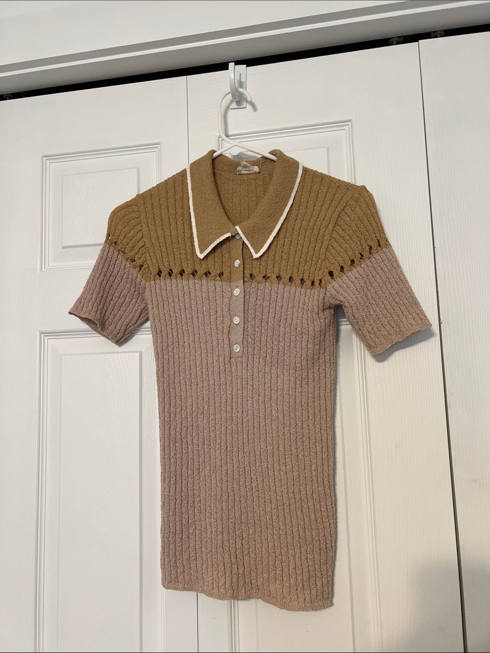 Two-Tone Knit Polo Top in Camel and Dusty Rose